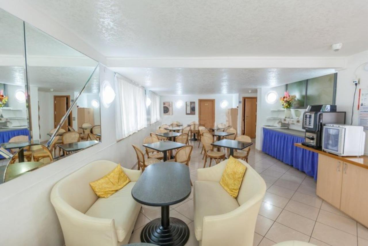 Hotel Azzurro Cattolica Dış mekan fotoğraf