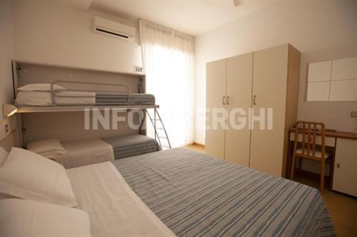 Hotel Azzurro Cattolica Dış mekan fotoğraf